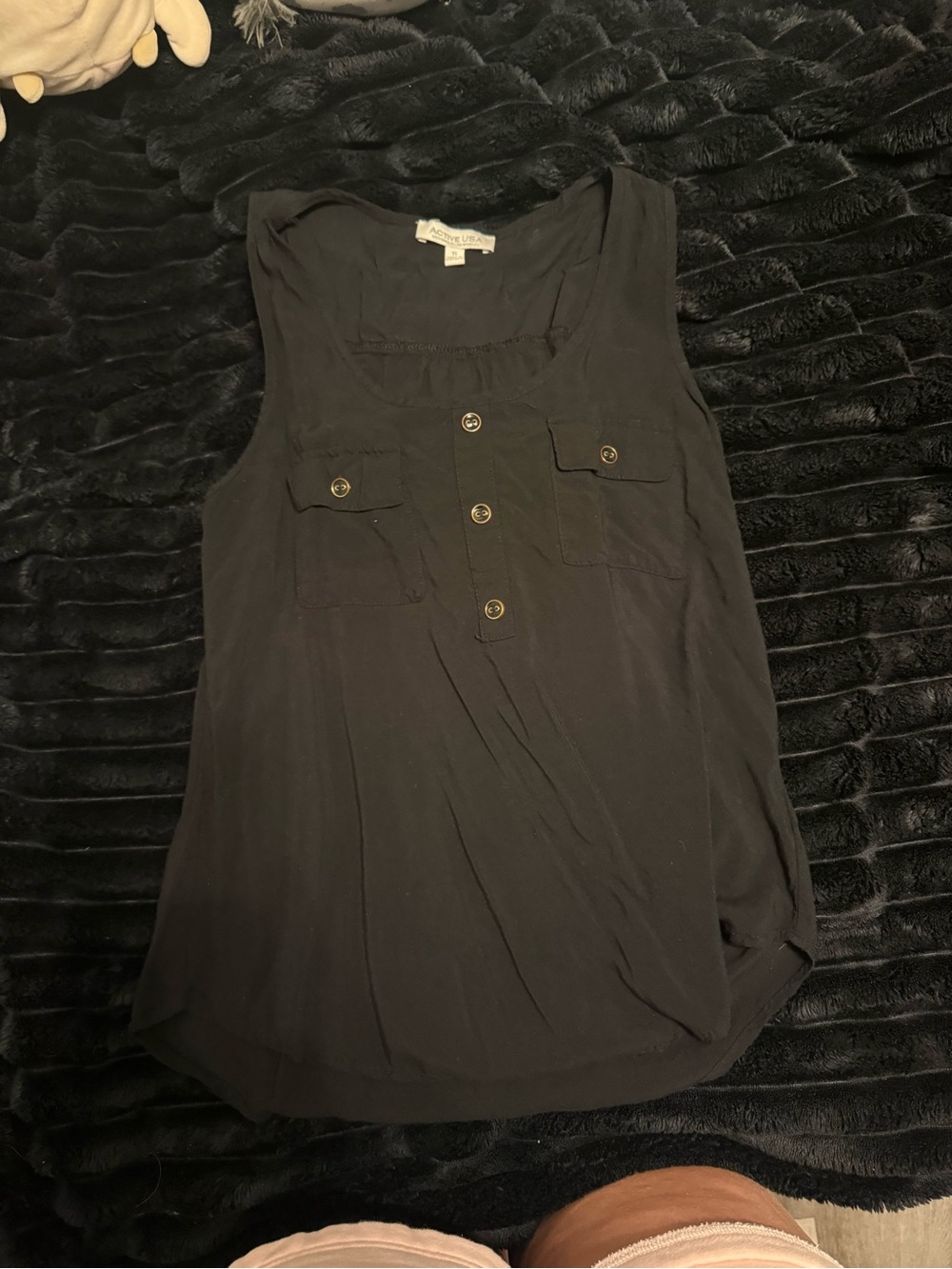 Active USA Black Button-Front Sleeveless Tank